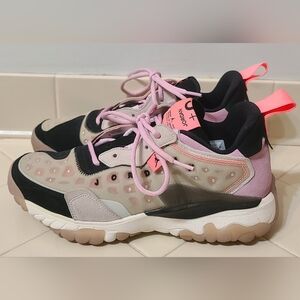 Jordan Delta 2 Light Arctic Pink Women's Size 10.5